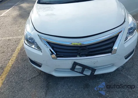 2015 Nissan Altima 2.5 S из США, поврежденный, VIN 1N4AL3AP4FC450515